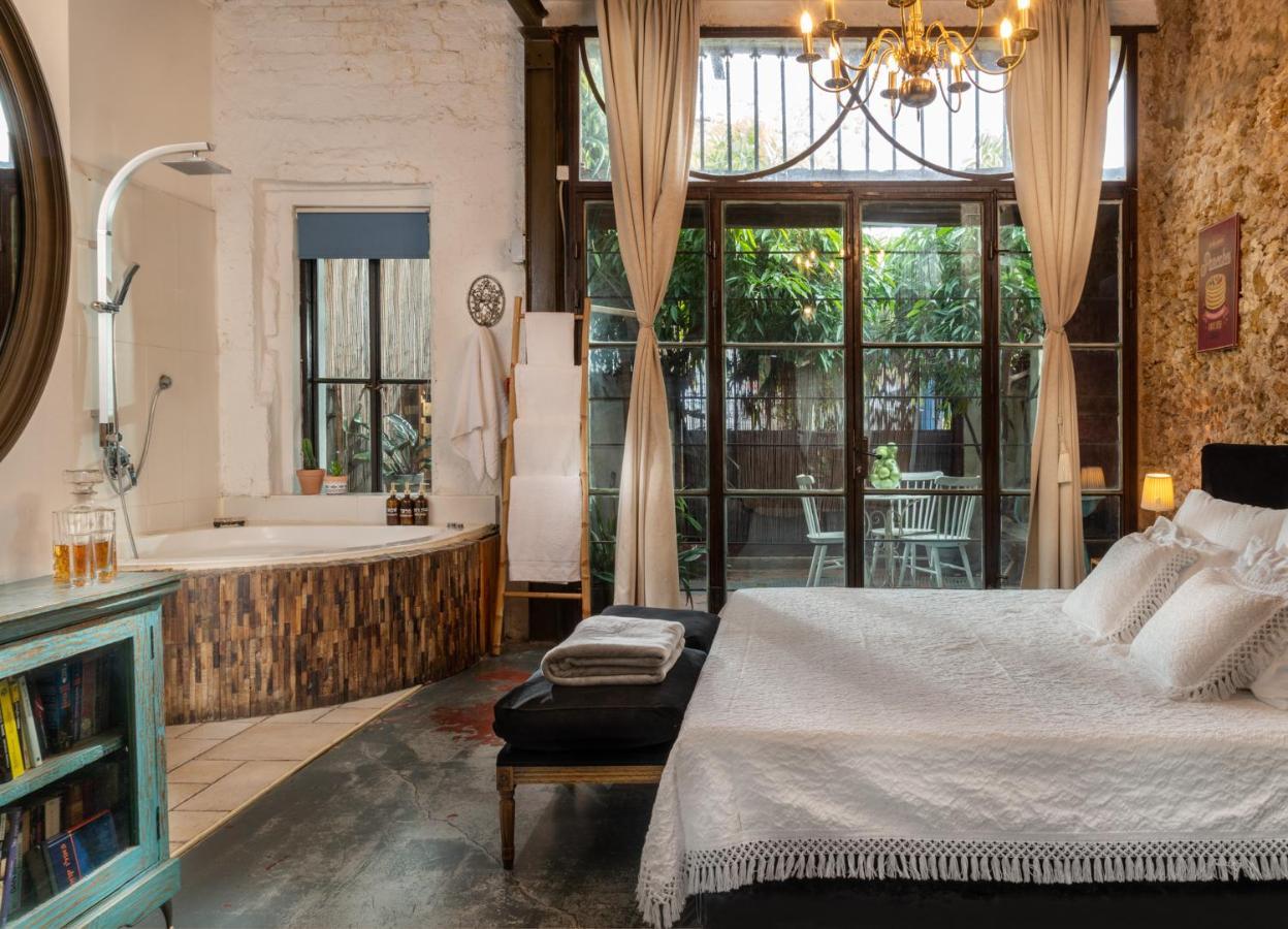 Trieste Neve Tzedek Boutique Suites Tel Aviv Buitenkant foto