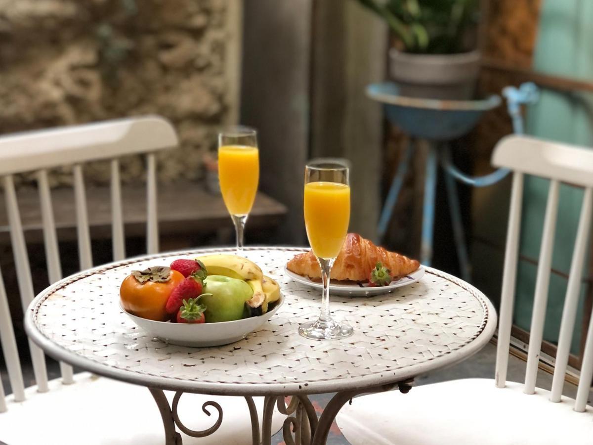 Trieste Neve Tzedek Boutique Suites Tel Aviv Buitenkant foto