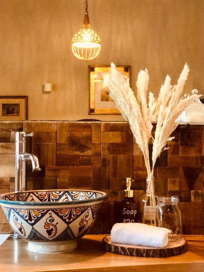 Trieste Neve Tzedek Boutique Suites Tel Aviv Buitenkant foto