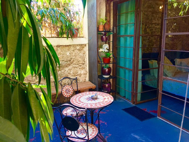 Trieste Neve Tzedek Boutique Suites Tel Aviv Buitenkant foto